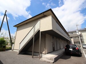 エバ－グリ－ンコ－ト山中A棟外観写真