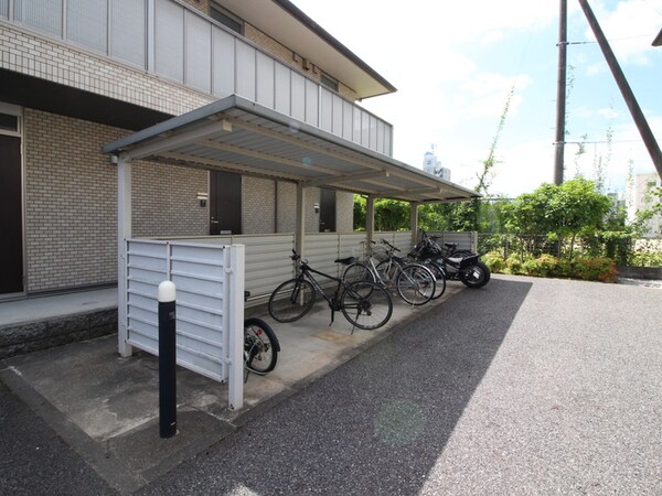 駐輪場