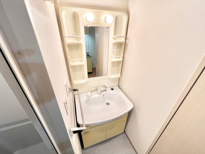 物件内観写真12　(洗面)