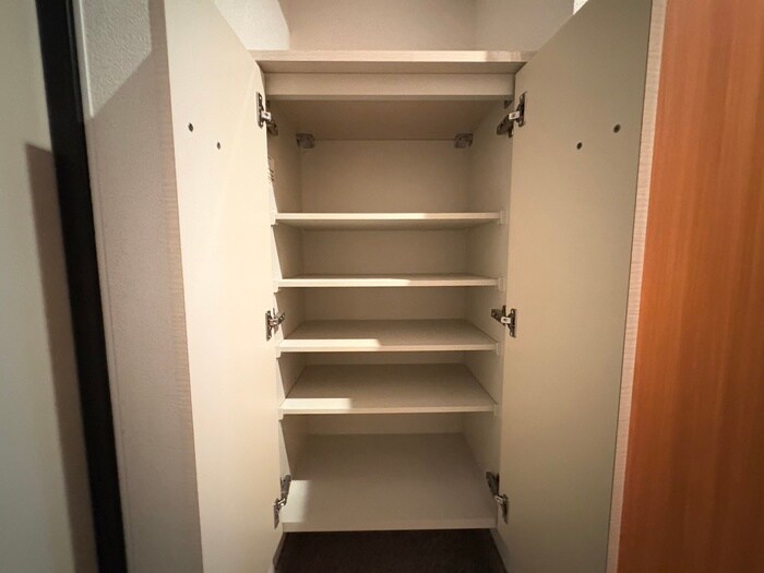 物件内観写真15　(靴箱)