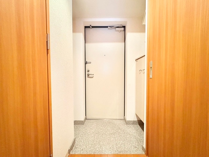 物件内観写真16　(玄関)