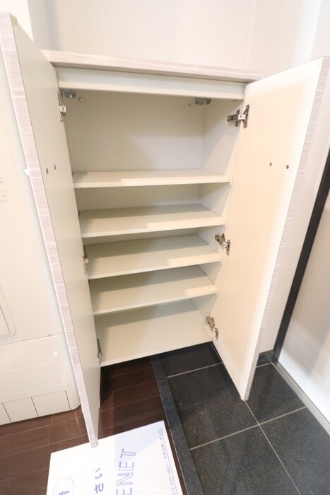 物件内観写真18　(靴箱)