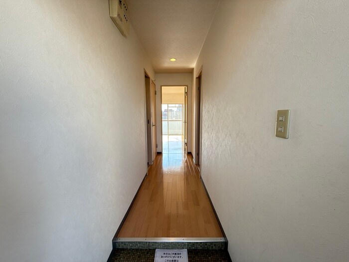 物件内観写真20　(廊下)