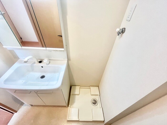 物件内観写真21　(洗濯機置場)