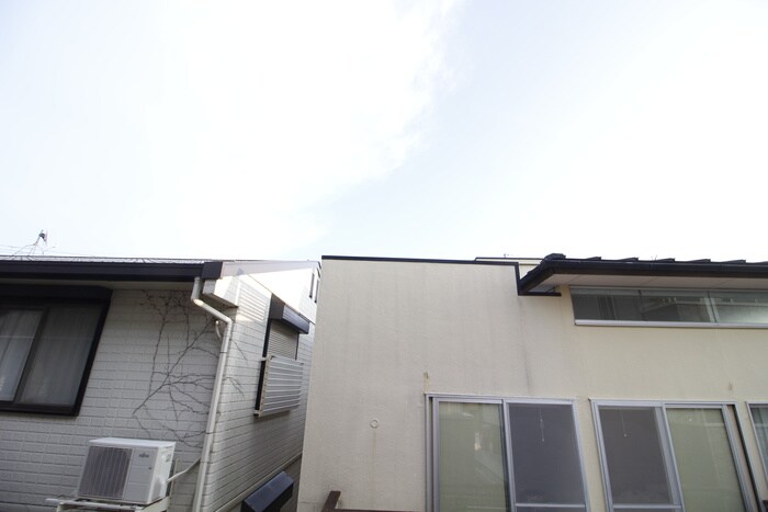 物件内観写真16　(室内からの展望)