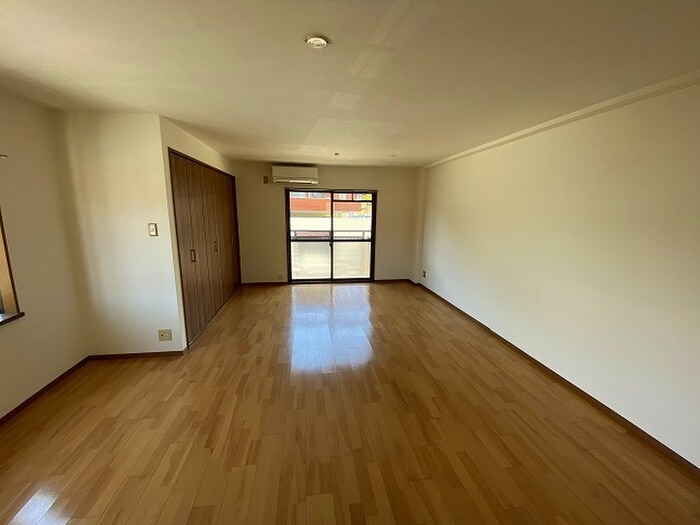 物件内観写真5　(居室)