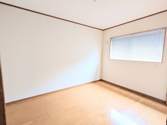 物件内観写真6　(居室)