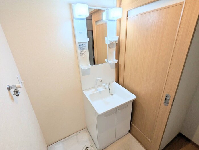 物件内観写真12　(洗面)