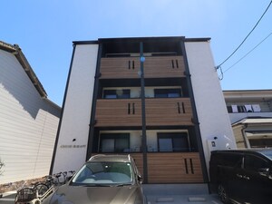 CROUD東桜木町外観写真