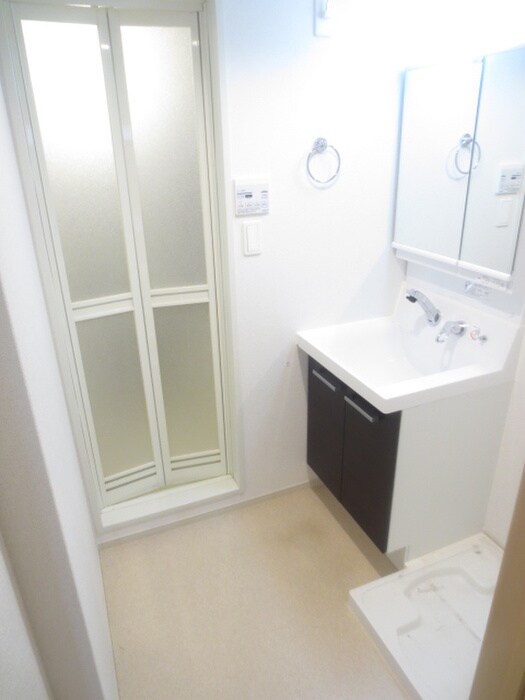 物件内観写真9　(洗面)