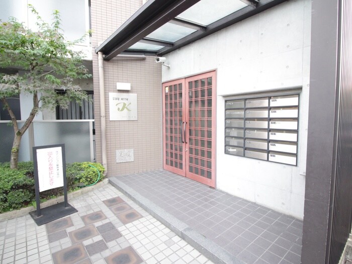 物件外観写真5　(エントランス部分)