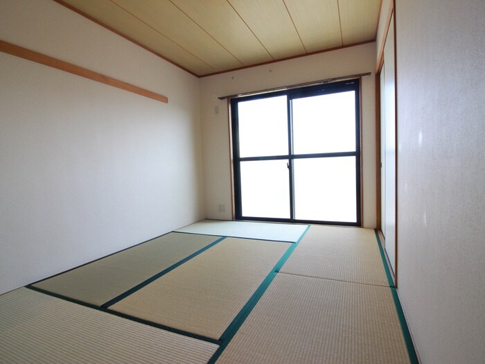 物件内観写真10　(居室)