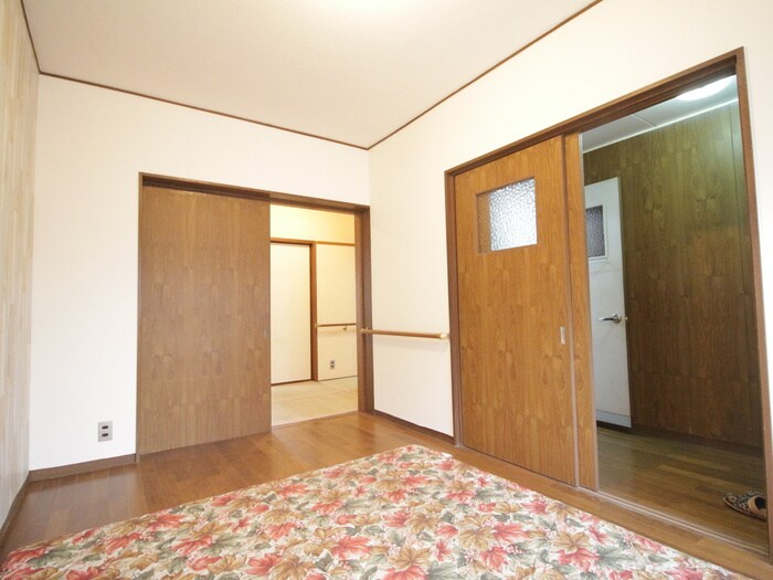 物件内観写真7　(居室)