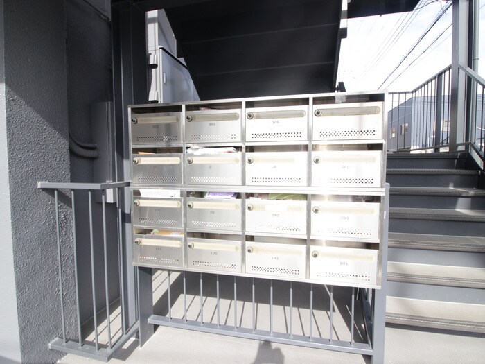 物件外観写真4　(建物設備)