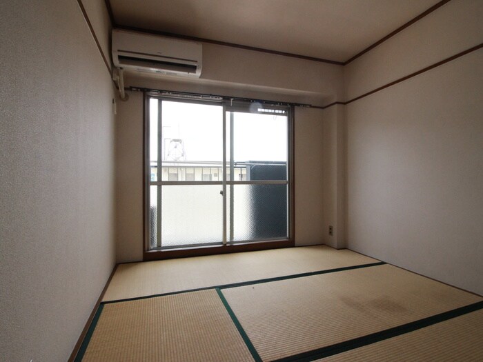 物件内観写真9　(居室)