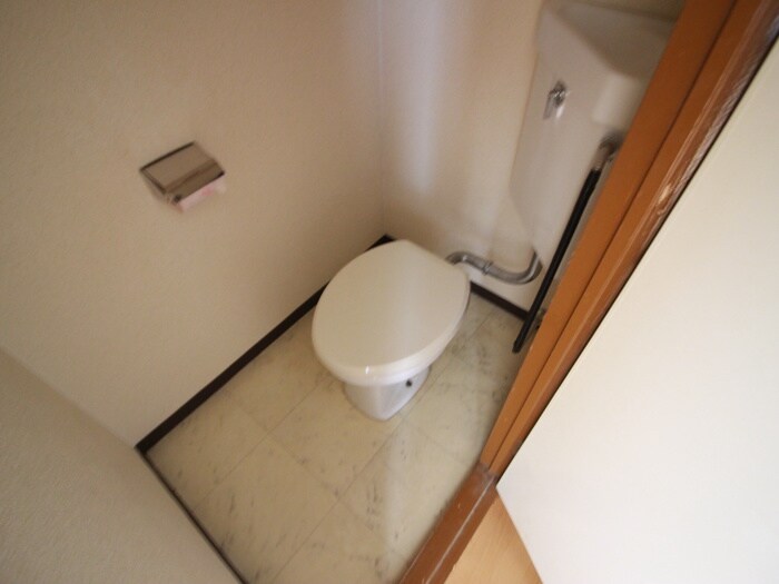 物件内観写真13　(トイレ)