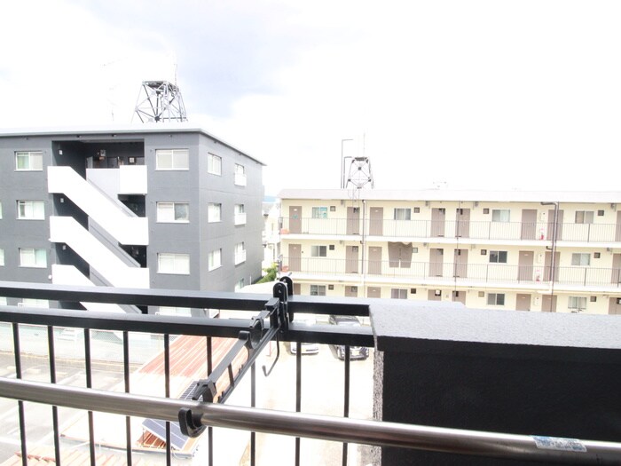 物件内観写真21　(室内からの展望)