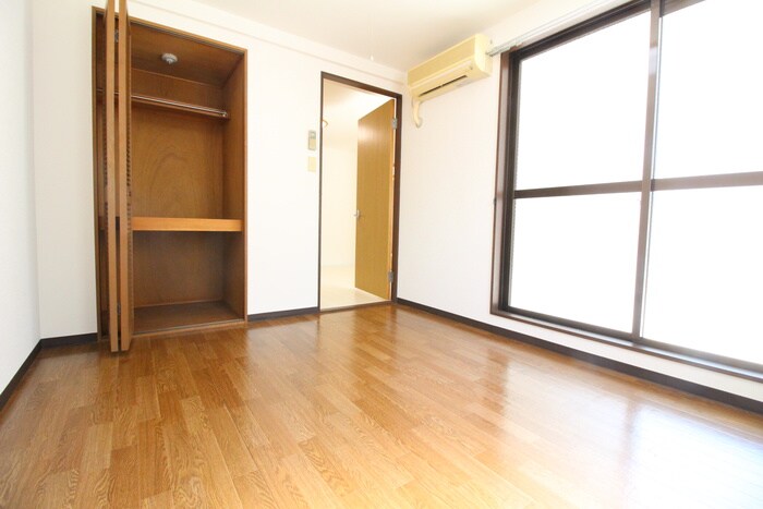 物件内観写真11　(居室)
