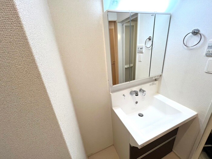 物件内観写真12　(洗面)