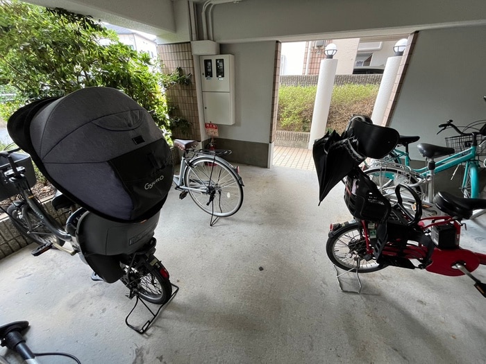物件外観写真4　(駐輪場)