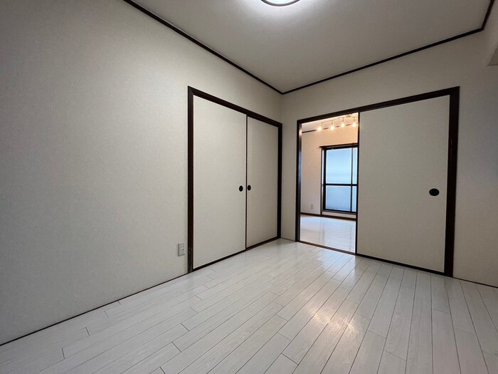 物件内観写真18　(居室)