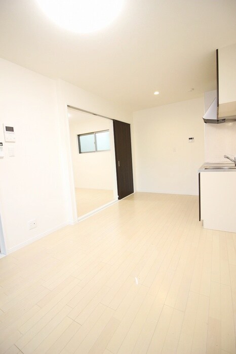 物件内観写真2　(居室)