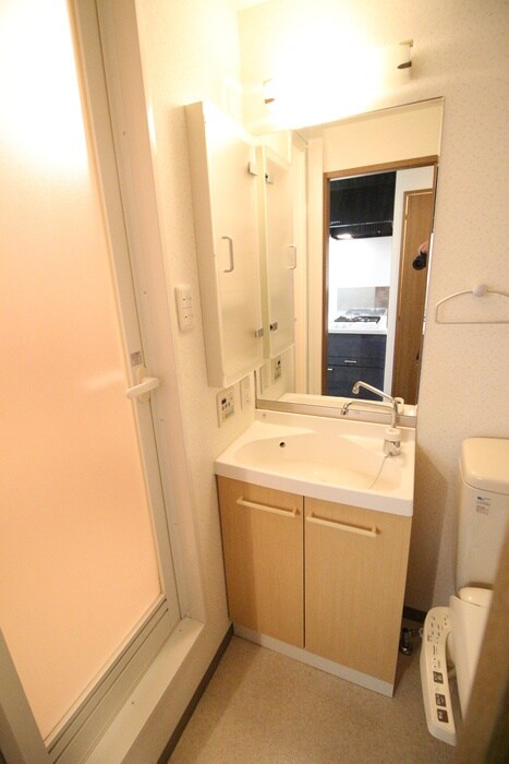 物件内観写真12　(洗面)