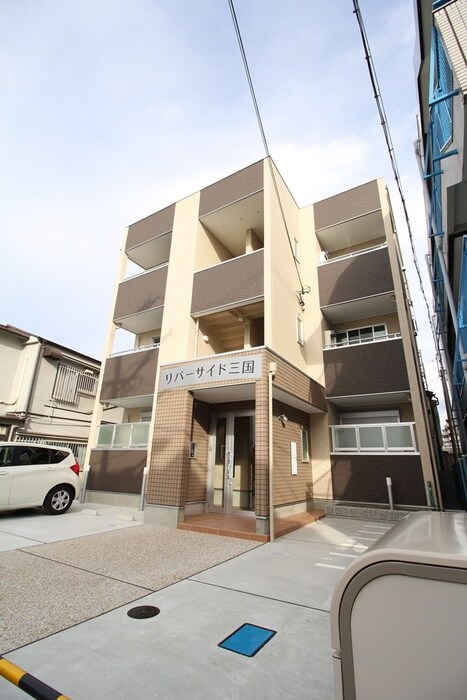 物件外観写真2　(外観写真)