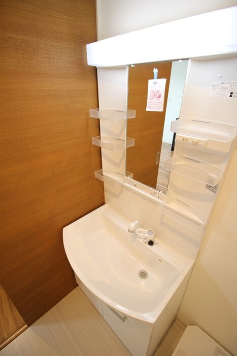 物件内観写真8　(洗面)