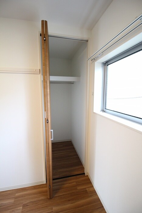 物件内観写真13　(収納)