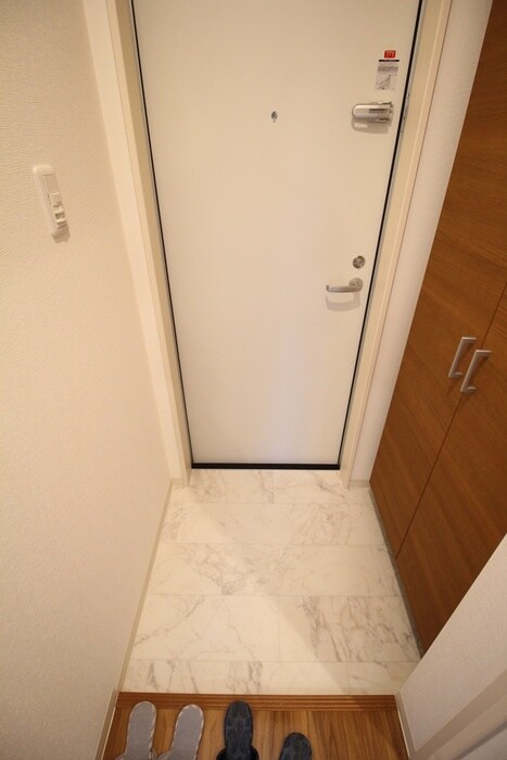 物件内観写真15　(玄関)