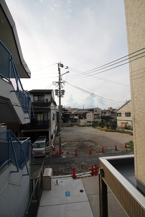 物件内観写真18　(室内からの展望)