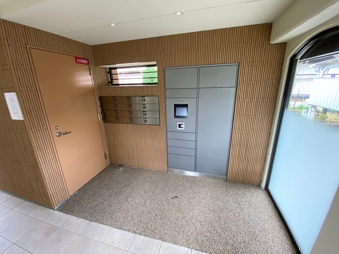 物件外観写真6　(建物設備)