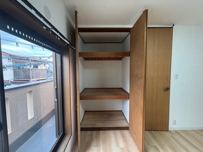 物件内観写真18　(収納)