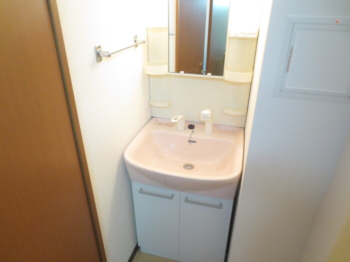 物件内観写真13　(洗面)