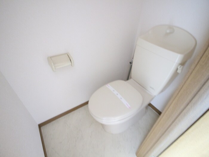 物件内観写真11　(トイレ)