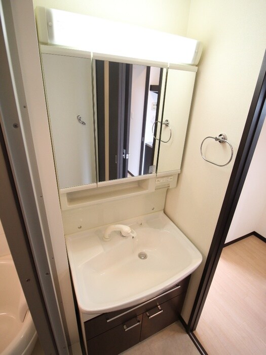 物件内観写真9　(洗面)