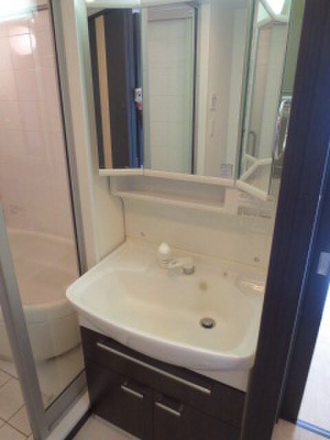 物件内観写真9　(洗面)