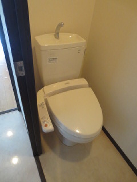 物件内観写真10　(トイレ)