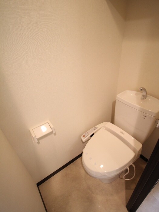 物件内観写真11　(トイレ)