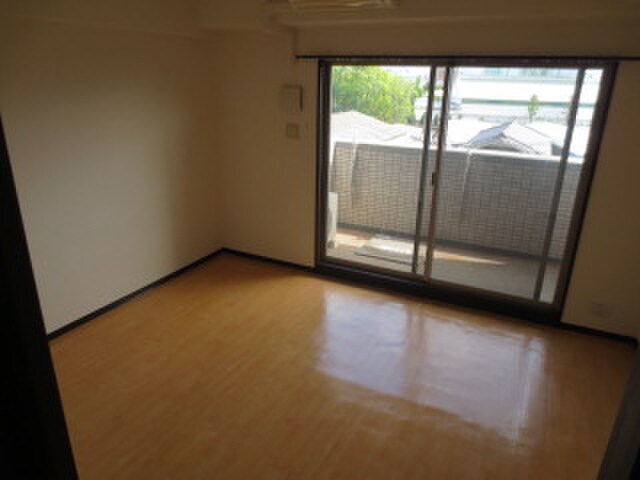 物件内観写真15　(居室)