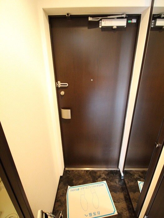 物件内観写真21　(玄関)