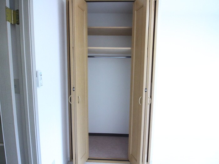 物件内観写真10　(収納)
