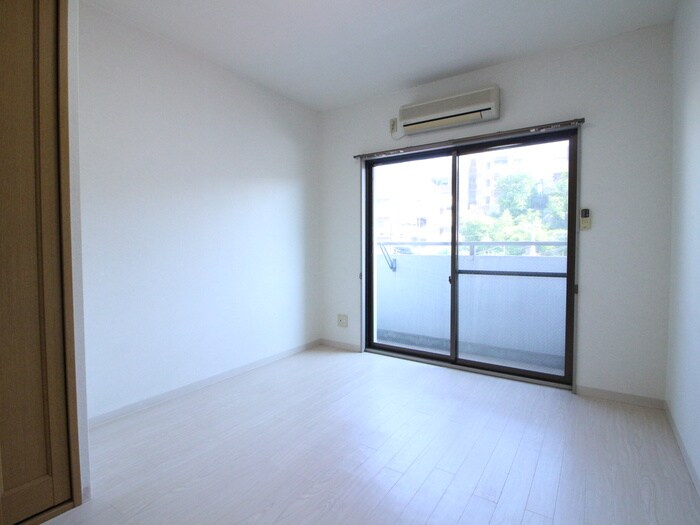 物件内観写真20　(居室)