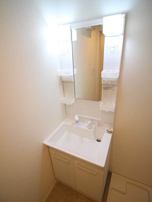 物件内観写真12　(洗面)