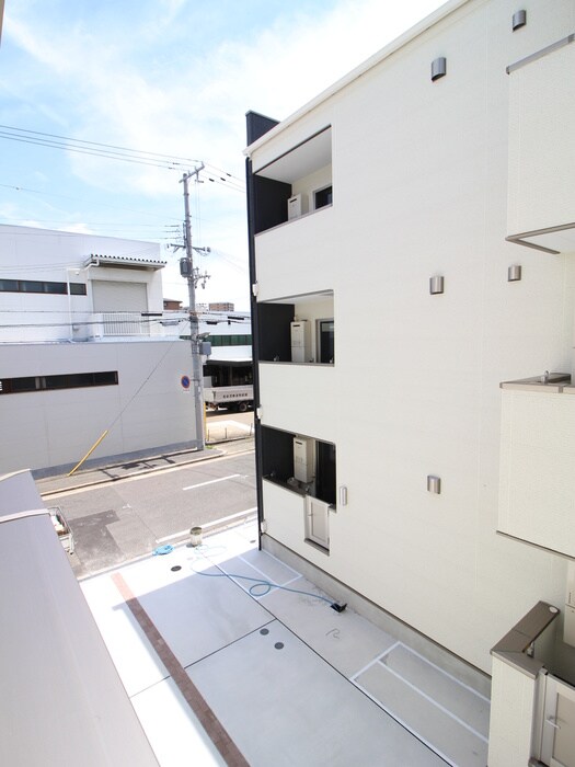 物件内観写真16　(室内からの展望)