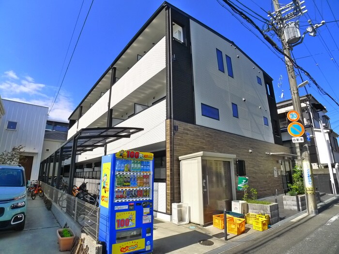 物件外観写真1　(外観写真)