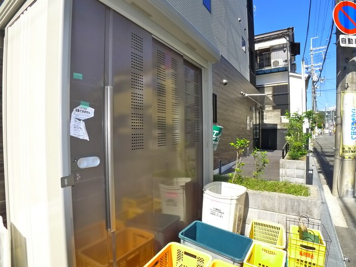 物件外観写真4　(建物設備)