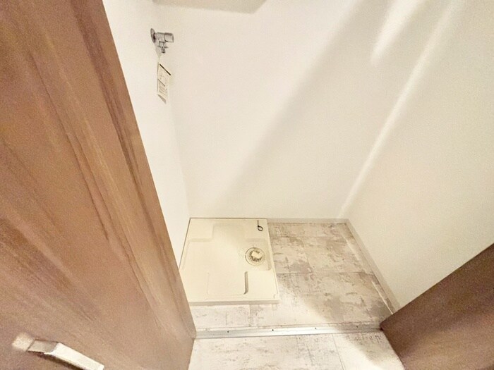 物件内観写真13　(洗濯機置場)