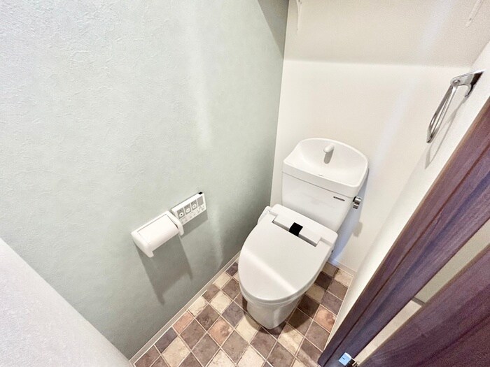 物件内観写真13　(トイレ)